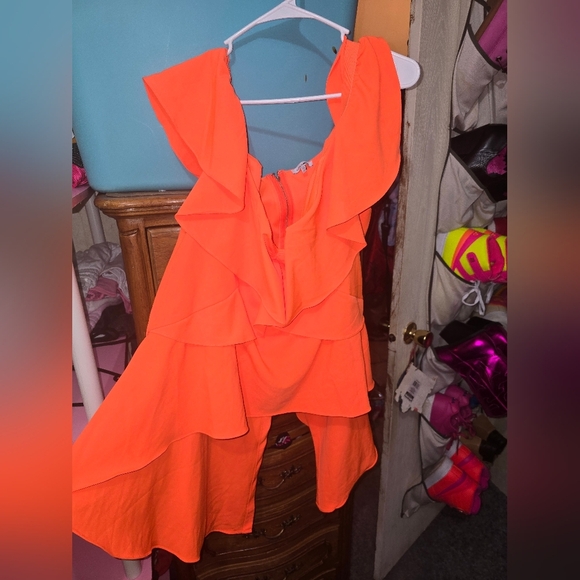 🍂🍁NWOT FASHION NOVA NEON ORANGE TOP 3X - Picture 6 of 9